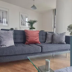 Centre 2 Bedroomed - Great Views - Wifi Apartment Sheffield