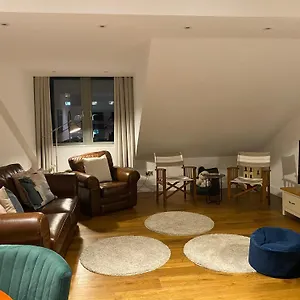 Springfield Court 12 Apartment Harrogate