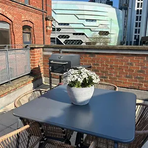Townhouse With Private Roof Garden Sleeps 4 Apartment Leeds (West Yorkshire)