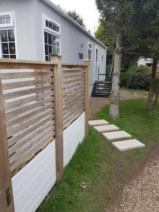 Lovely 2-Bed Chalet At Robinhood Retreat Free Park Villa Nottingham Storbritannien