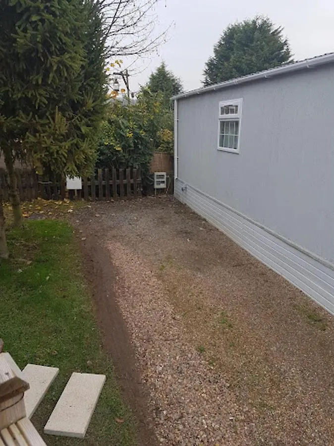 Lovely 2-Bed Chalet At Robinhood Retreat Free Park Villa Nottingham