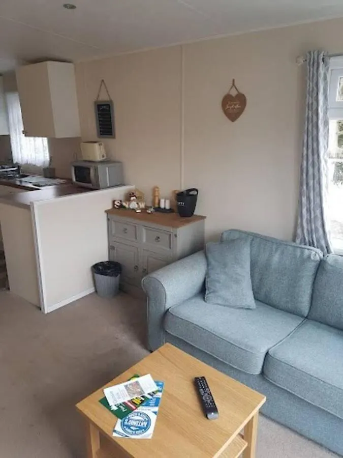 Lovely 2-Bed Chalet At Robinhood Retreat Free Park Villa Nottingham