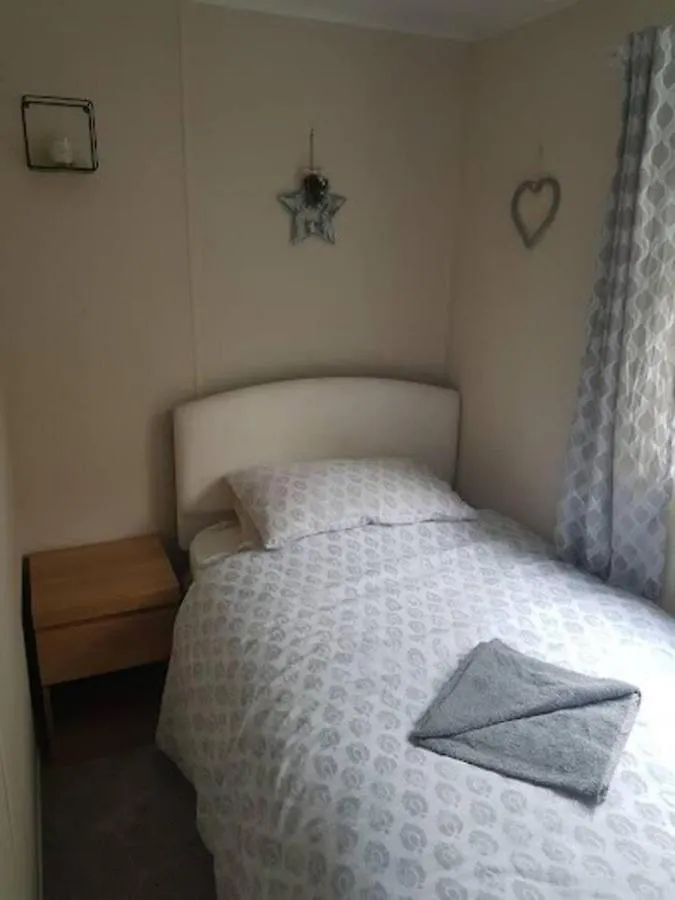 Lovely 2-Bed Chalet At Robinhood Retreat Free Park Villa Nottingham